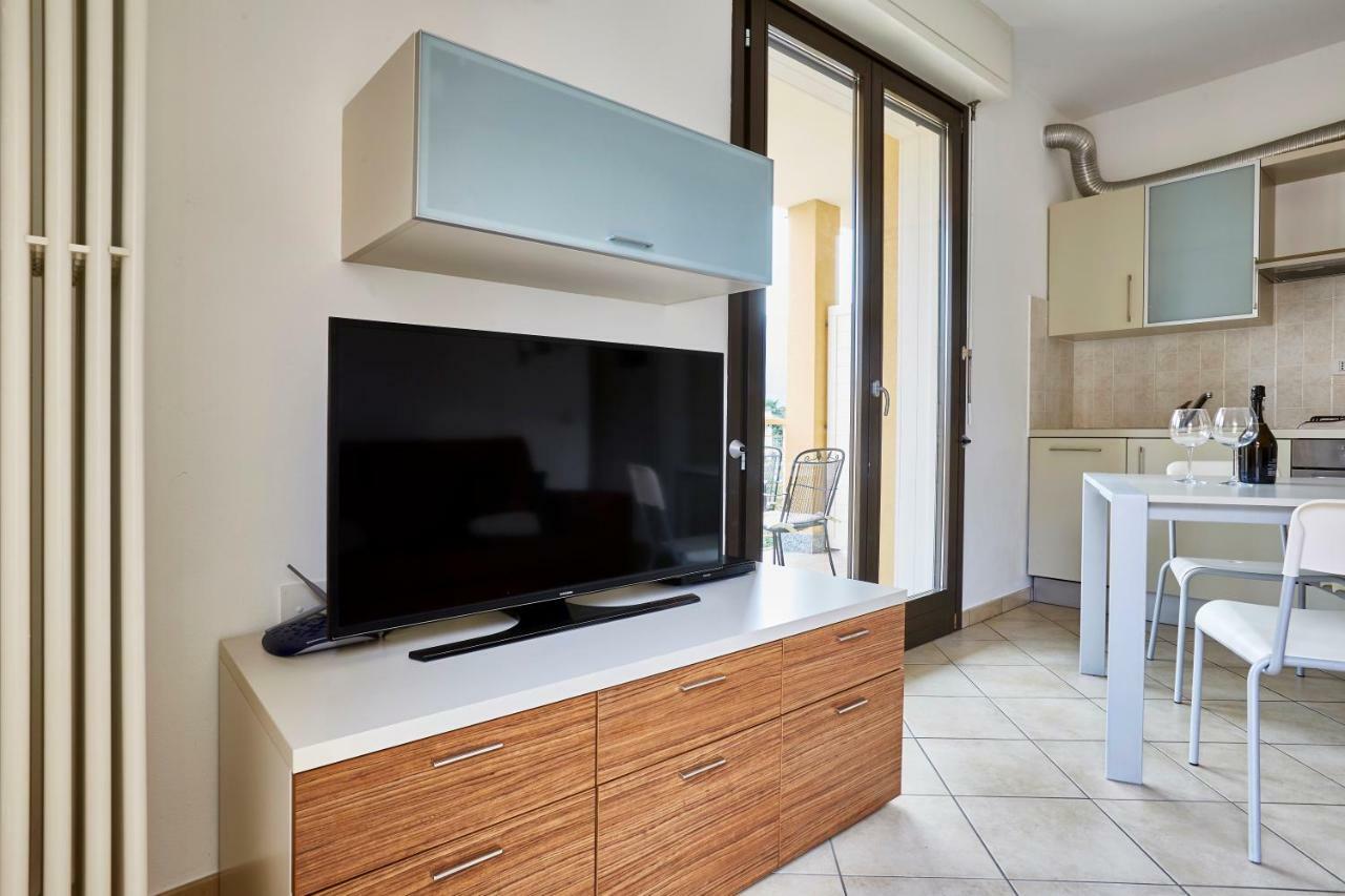 Apartment Alessandra Lenno Ngoại thất bức ảnh